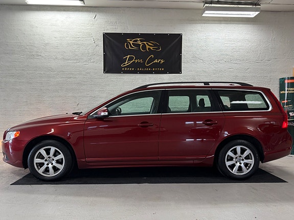 Volvo V70 2 of 19