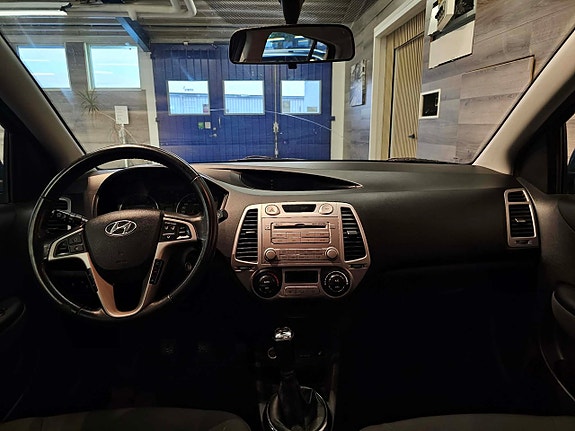 Hyundai i20 10 of 20