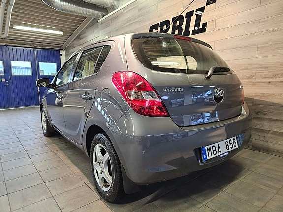 Hyundai i20 3 of 20