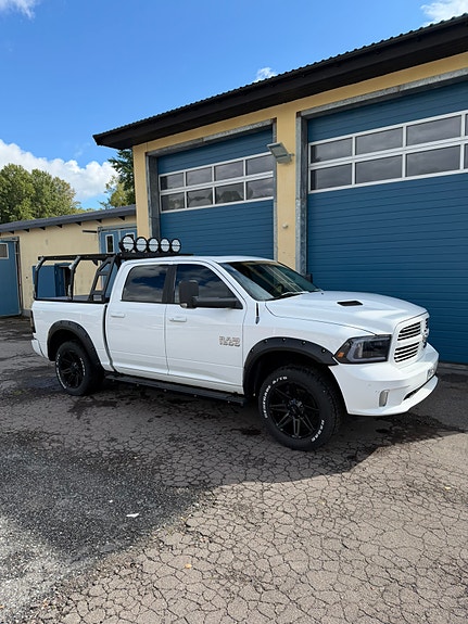 Dodge RAM 1500 5 of 13
