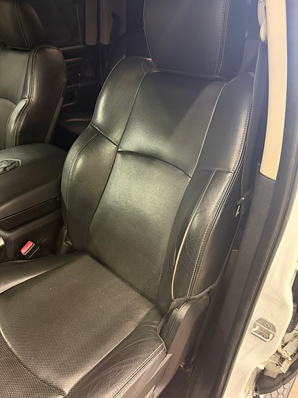 Dodge RAM 1500 9 of 13