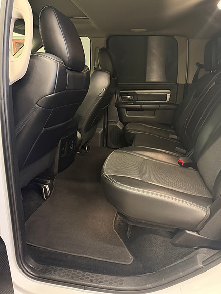 Dodge RAM 1500 13 of 13