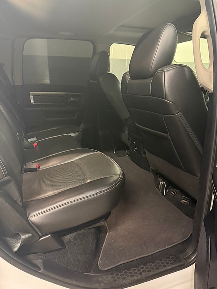 Dodge RAM 1500 12 of 13