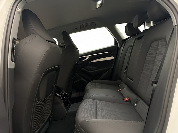 Audi A6 14 of 30