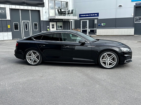 Audi A5 3 of 4