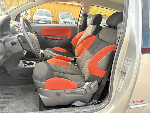 Citroen C2 8 of 8