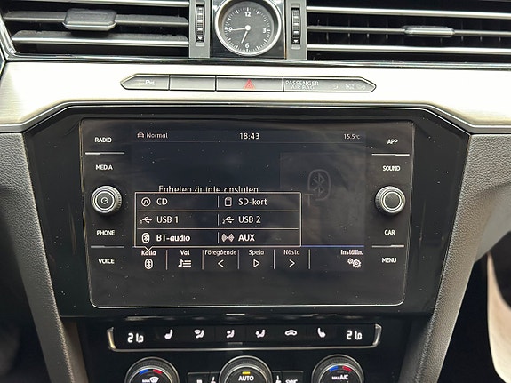 Volkswagen Passat 20 of 26