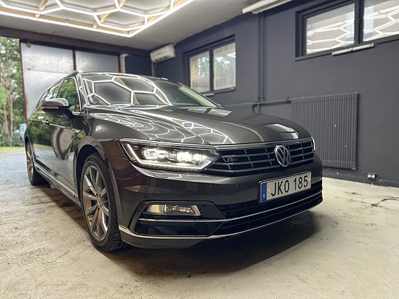 Volkswagen Passat 8 of 26