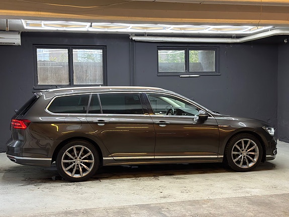 Volkswagen Passat 7 of 26