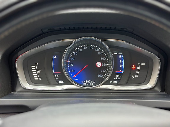 Volvo V60 21 of 25