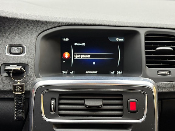 Volvo V60 19 of 25