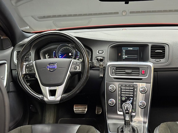 Volvo V60 16 of 25