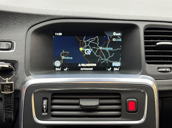 Volvo V60 18 of 25