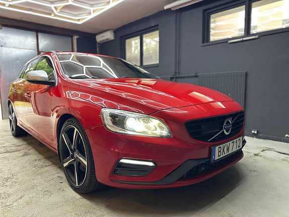Volvo V60 7 of 25