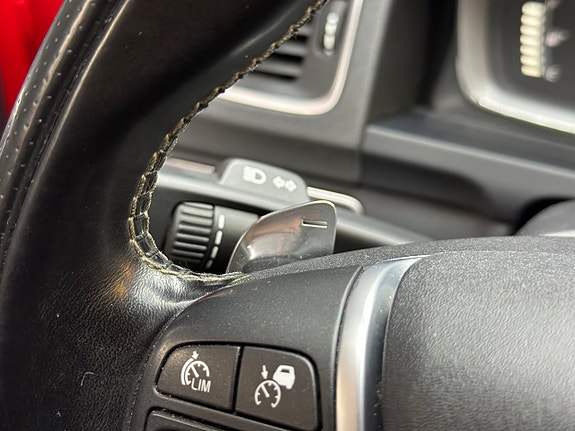 Volvo V60 15 of 25