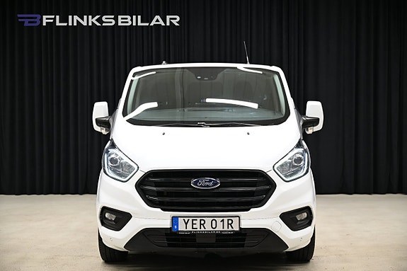 Ford Transit Custom 14 of 30