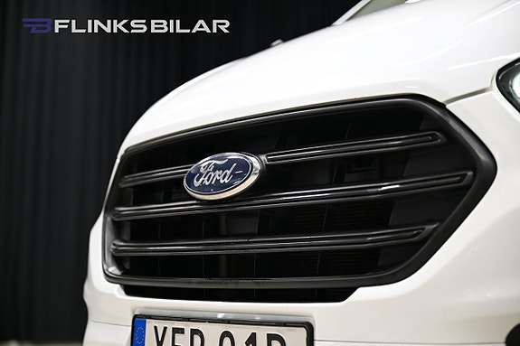 Ford Transit Custom 2 of 30