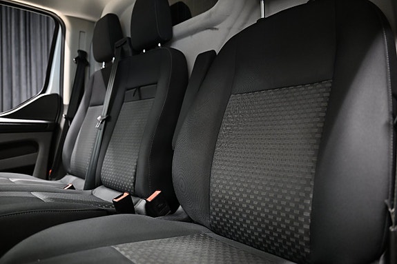 Ford Transit Custom 19 of 30