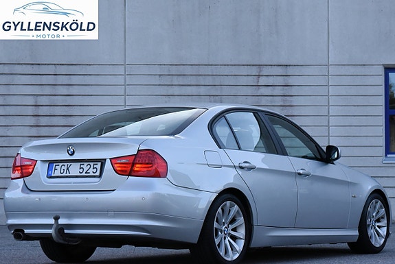 BMW 320d 5 of 15