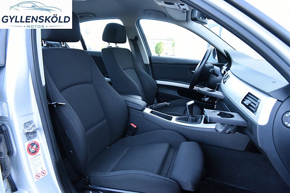 BMW 320d 12 of 15