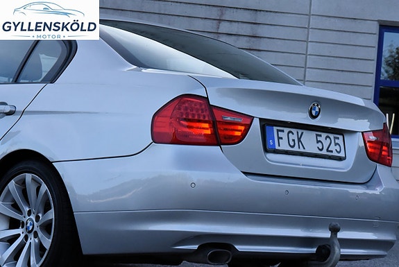 BMW 320d 3 of 15