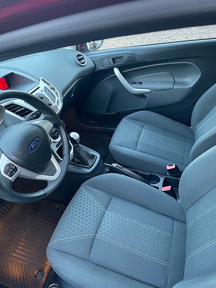 Ford Fiesta 7 of 7