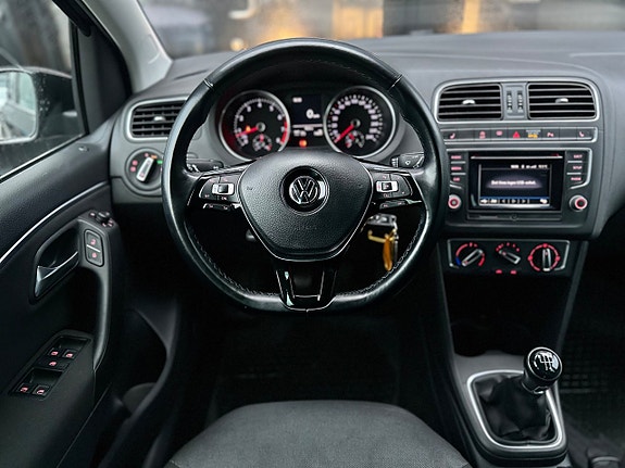 Volkswagen Polo 7 of 19