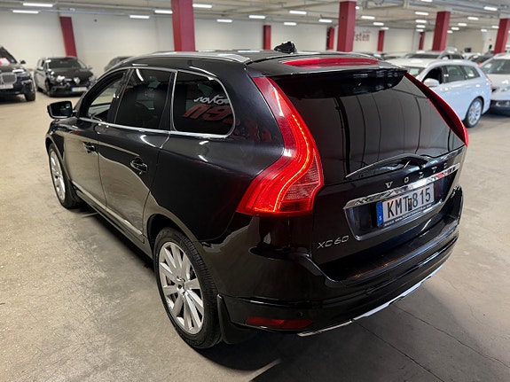 Volvo XC60 5 of 16