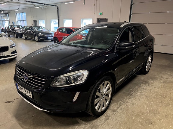 Volvo XC60 6 of 16
