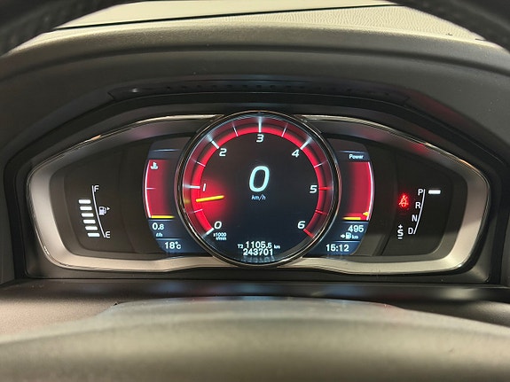 Volvo XC60 13 of 16