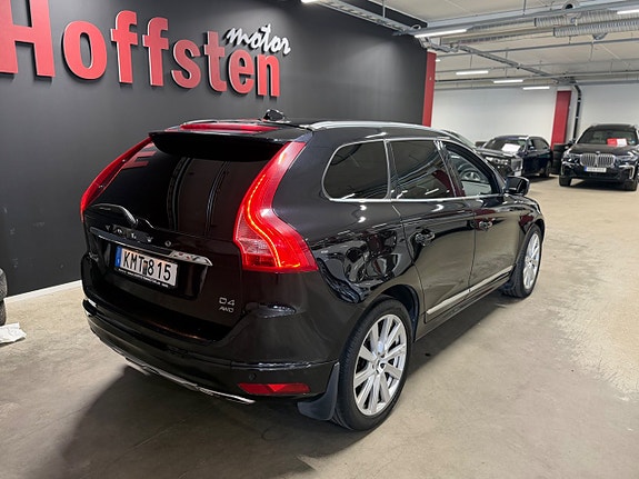 Volvo XC60 3 of 16