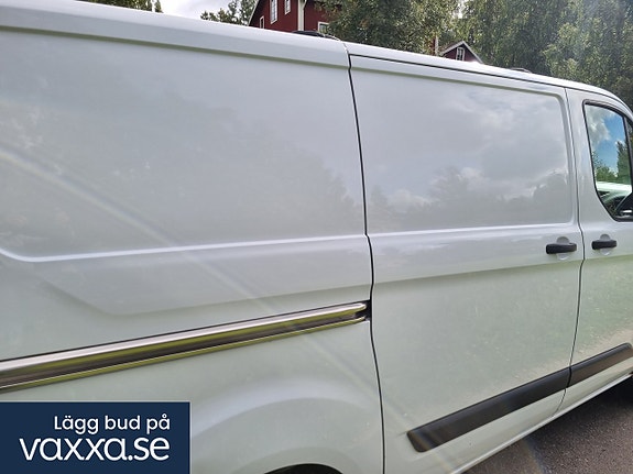 Ford Transit Custom 17 of 30
