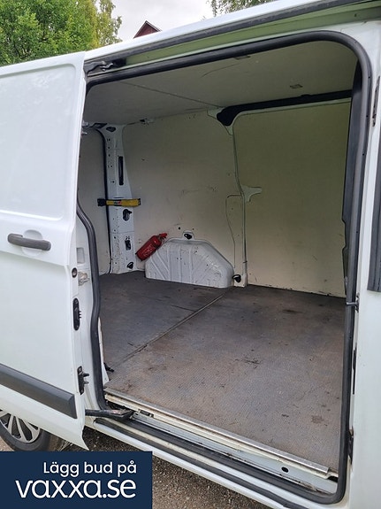 Ford Transit Custom 23 of 30