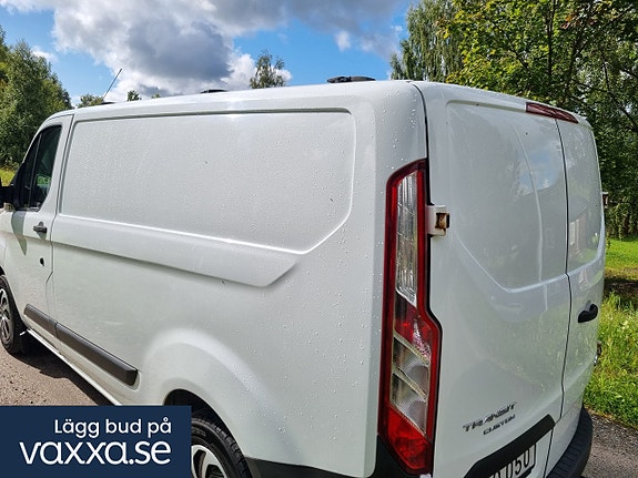 Ford Transit Custom 12 of 30