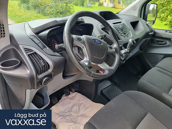 Ford Transit Custom 26 of 30