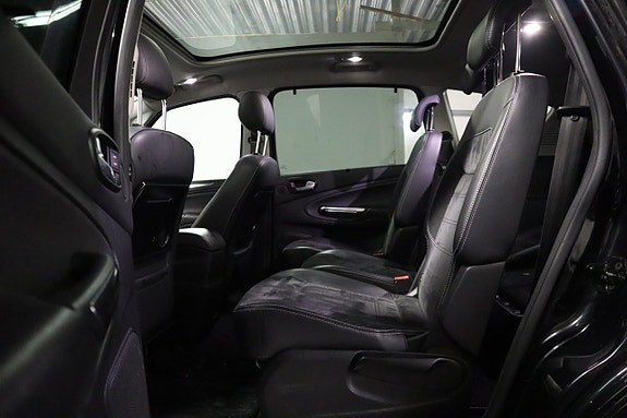 Ford S-MAX 13 of 14