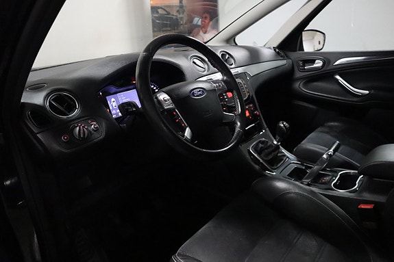 Ford S-MAX 8 of 14