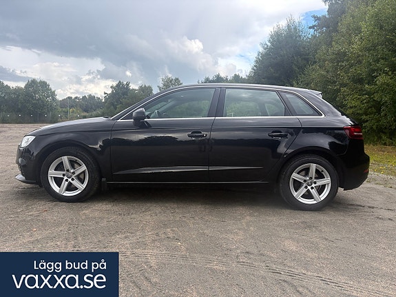 Audi A3 3 of 26
