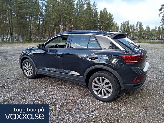 Volkswagen T-Roc 5 of 12