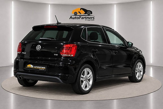 Volkswagen Polo 2 of 13