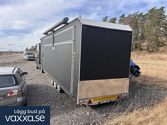 Iveco Daily 35 + Treaxlad mobilscenstrailer 5 of 23