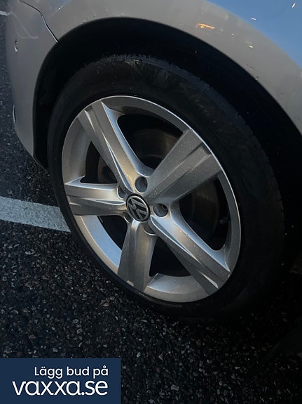 Volkswagen Passat 9 of 10