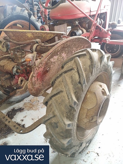 Veteran Traktor Farmall Super A, år 1946 15 of 21