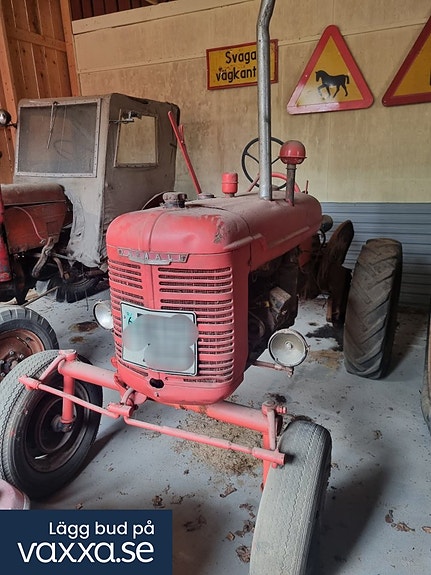 Veteran Traktor Farmall Super A, år 1946 3 of 21