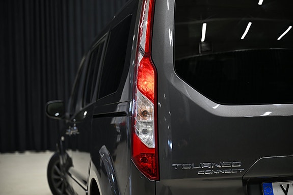 Ford Connect Tourneo 18 of 30