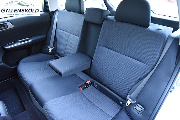 Subaru Forester 16 of 17