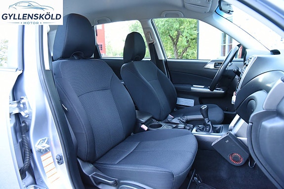 Subaru Forester 13 of 17