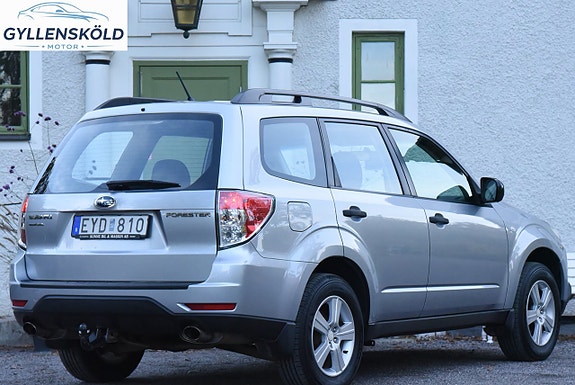 Subaru Forester 3 of 17