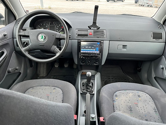 Skoda Fabia 5 of 5