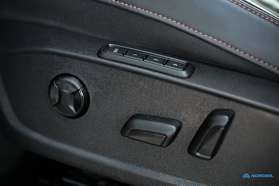 Cupra Formentor e-HYBRID 8 of 22